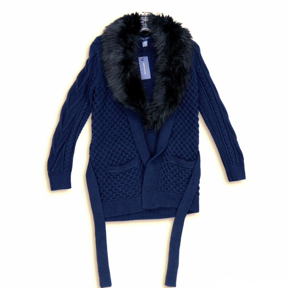 NWT Tommy Hilfiger sweater / cardigan with detachable faux fur collar